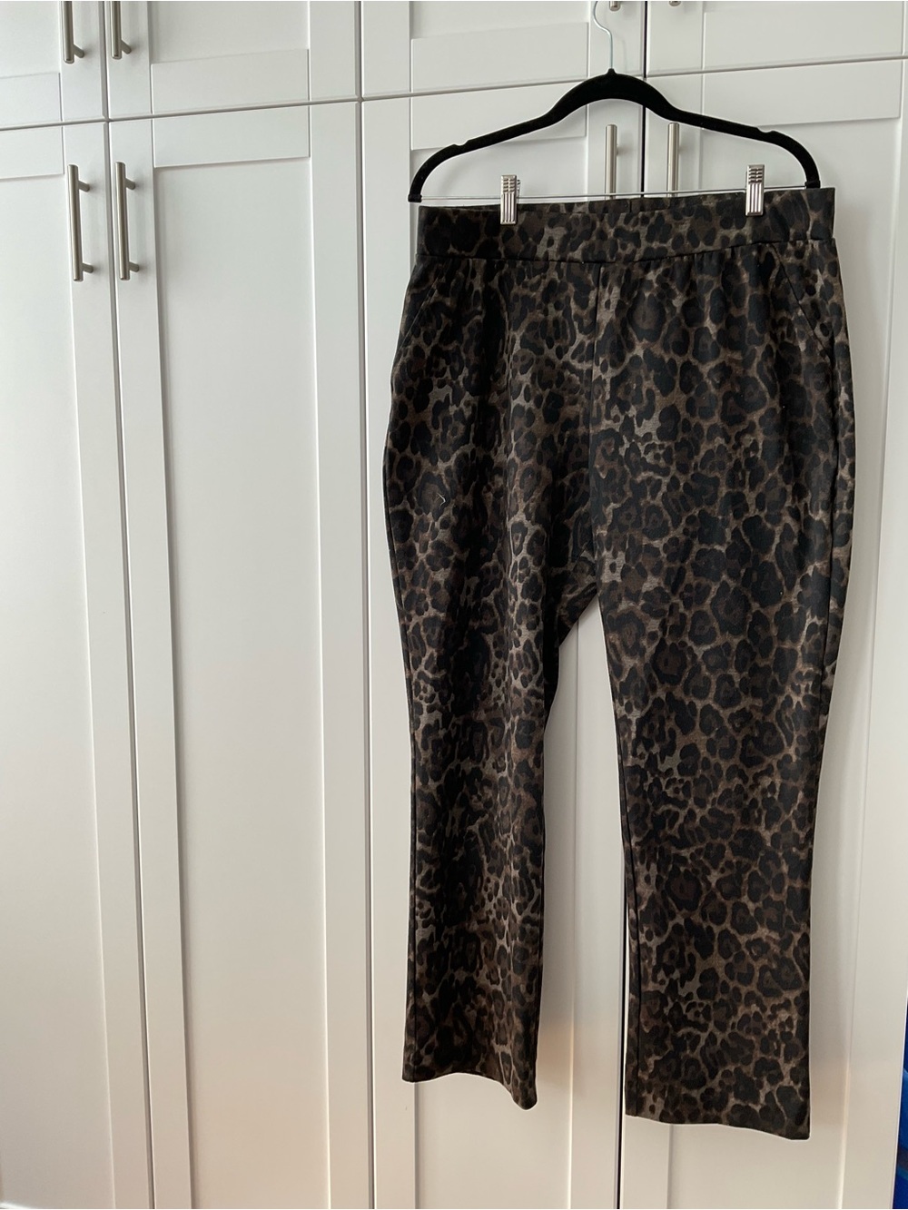 Women's Leopard Print Straight Leg Pants - Brown/Black